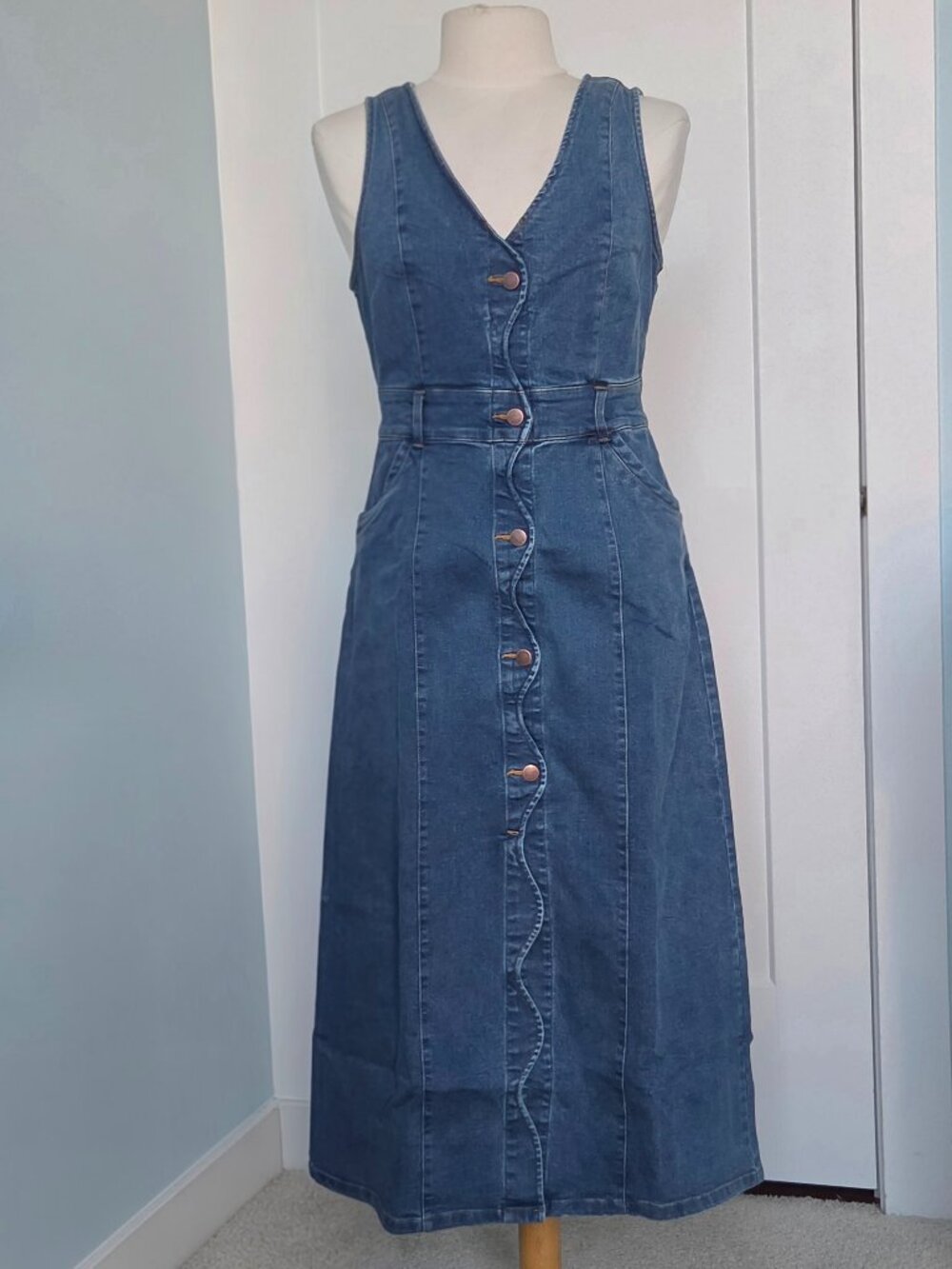 VENUS DENIM WAVE MAXI DRESS, SIZE M